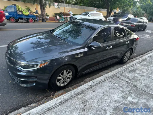 2017 Kia Optima — foto 8 / 9