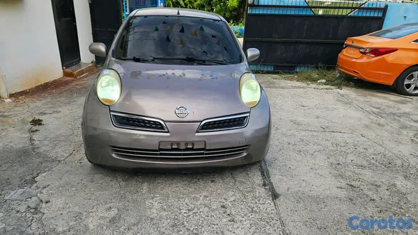 2009 Nissan March — foto 4 / 8