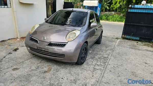 2009 Nissan March — foto 7 / 8