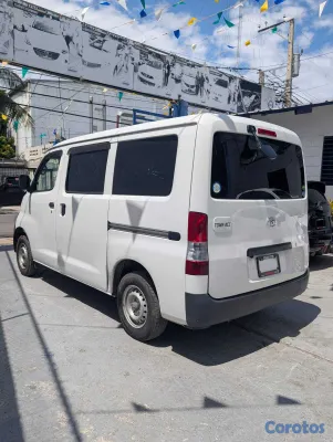 2020 Toyota Townace — foto 9 / 12