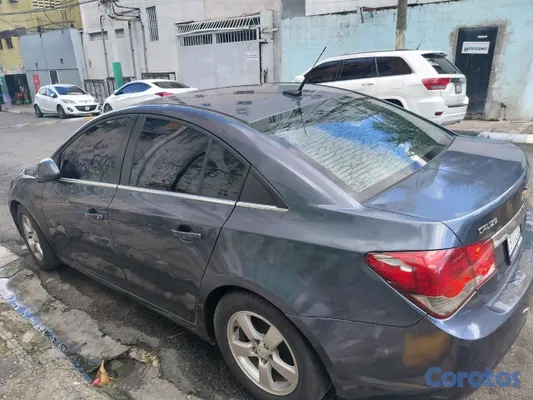 2013 Chevrolet Cruze — foto 13 / 14
