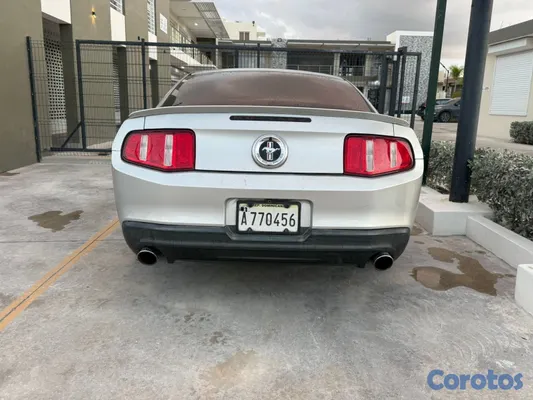 2012 Ford Mustang — foto 10 / 13