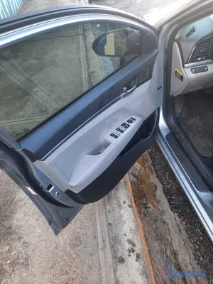 2015 Hyundai Elantra — foto 5 / 6