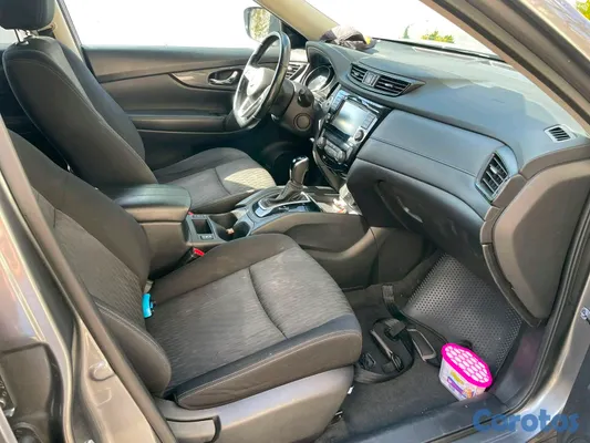 2020 Nissan Rogue — foto 5 / 6