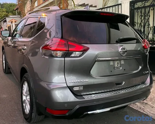 2020 Nissan Rogue — foto 6 / 6