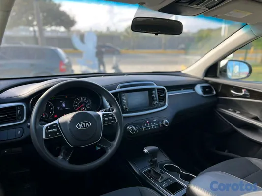2020 Kia Sorento — foto 9 / 9