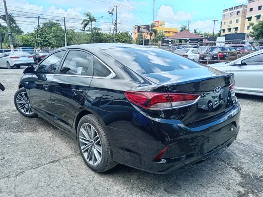 2018 Hyundai Sonata — foto 4 / 10