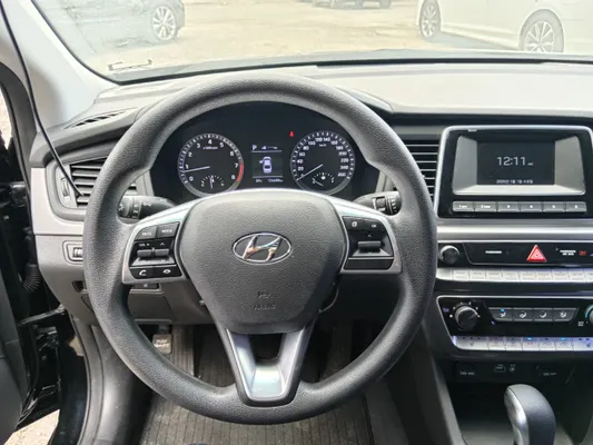 2018 Hyundai Sonata — foto 6 / 10
