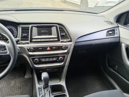 2018 Hyundai Sonata — foto 8 / 10
