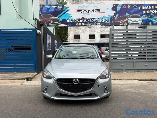 2020 Mazda Demio — foto 5 / 8