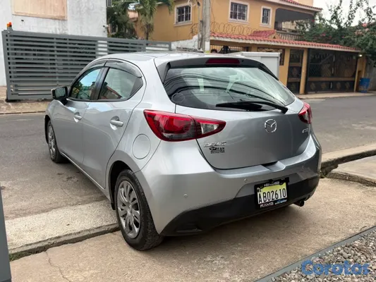 2020 Mazda Demio — foto 7 / 8