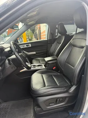 2021 Ford Explorer — foto 4 / 12