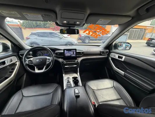 2021 Ford Explorer — foto 6 / 12