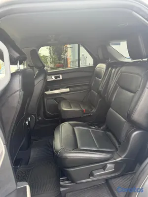 2021 Ford Explorer — foto 7 / 12