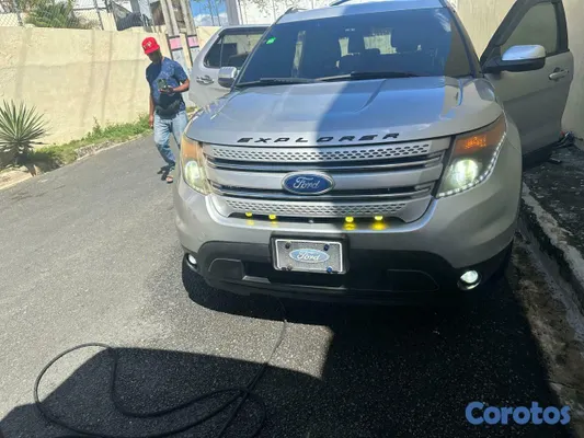 2013 Ford Explorer