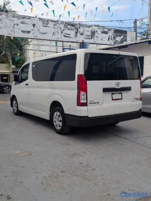 2021 Toyota Hiace — foto 5 / 12