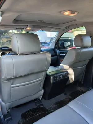 2013 Toyota Tundra — foto 2 / 10