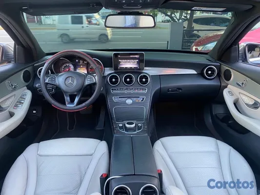 2018 Mercedes-Benz Clase C — foto 3 / 8