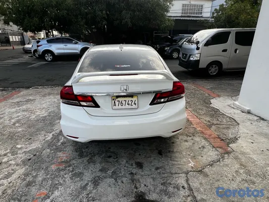 2014 Honda Civic — foto 3 / 9