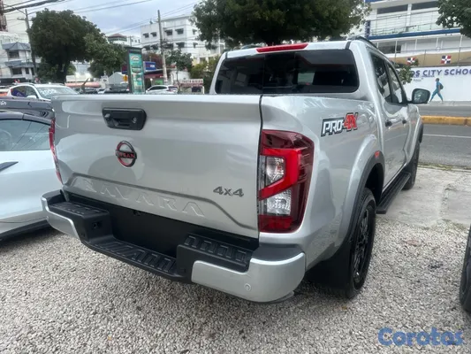 2026 Nissan Navara — foto 6 / 9
