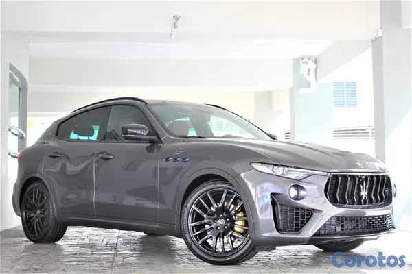 2026 Maserati Levante Hybrid — foto 2 / 11