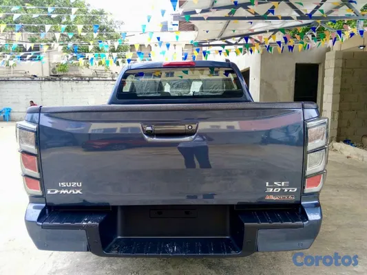 2027 Isuzu Dmax — foto 6 / 11