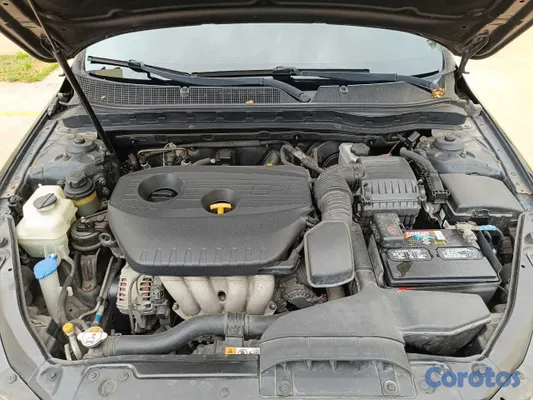 2014 Kia K-5 — foto 11 / 13