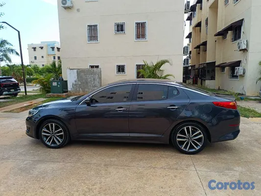 2014 Kia K-5 — foto 13 / 13