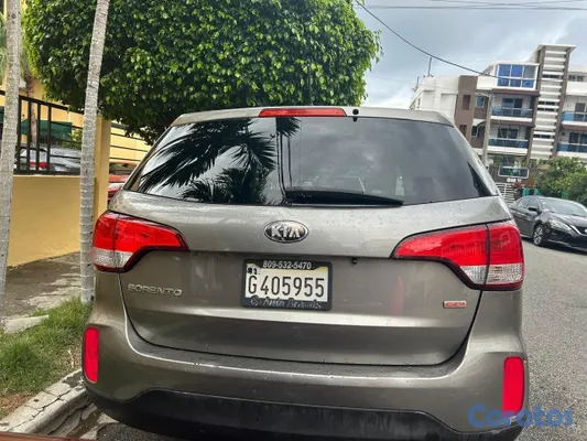 2014 Kia Sorento — foto 3 / 8