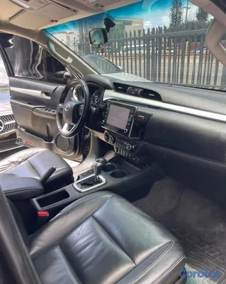 2022 Toyota Hilux — foto 8 / 9