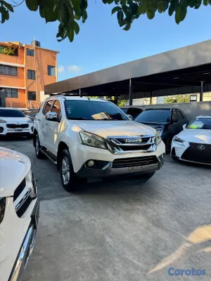 2015 Isuzu Dmax — foto 3 / 10