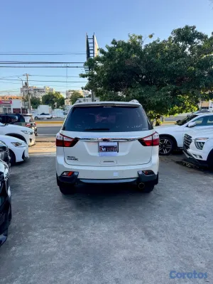 2015 Isuzu Dmax — foto 8 / 10