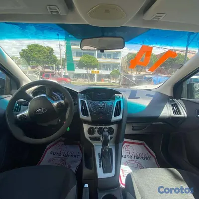 2014 Ford Focus — foto 2 / 6