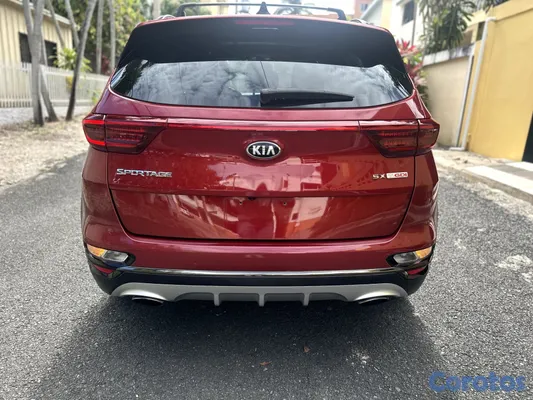 2020 Kia Sportage — foto 16 / 18