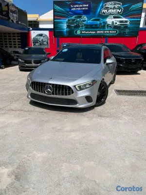 2020 Mercedes-Benz Clase A — foto 2 / 8
