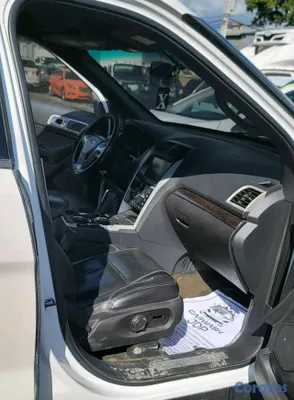 2013 Ford Explorer — foto 7 / 10