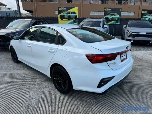2020 Kia Forte — foto 4 / 10