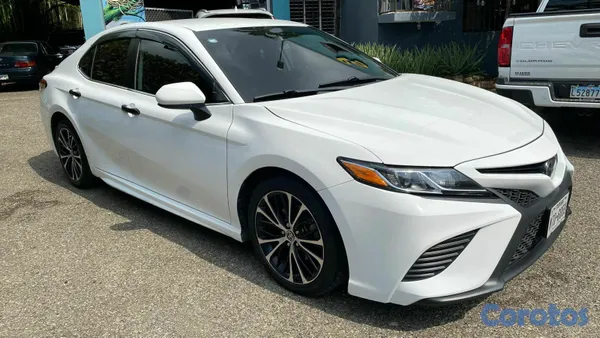 2020 Toyota Camry — foto 2 / 9