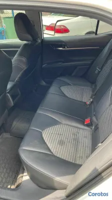 2020 Toyota Camry — foto 3 / 9