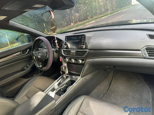 2019 Honda Accord — foto 5 / 10