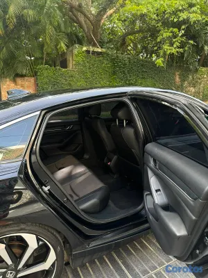2019 Honda Accord — foto 8 / 10