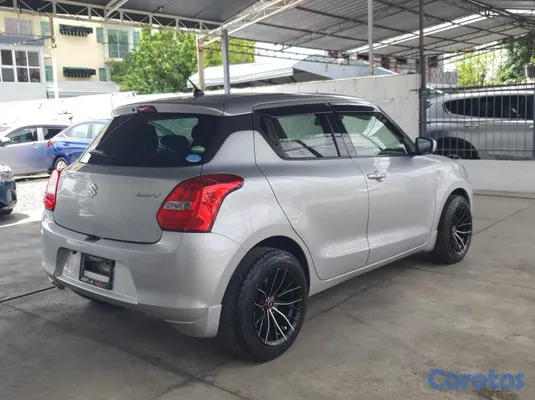 2020 Suzuki Swift — foto 2 / 12