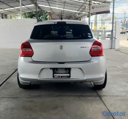 2020 Suzuki Swift — foto 4 / 12