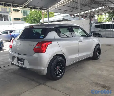 2020 Suzuki Swift — foto 5 / 12