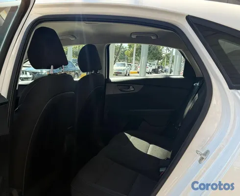 2019 Kia Forte — foto 7 / 9