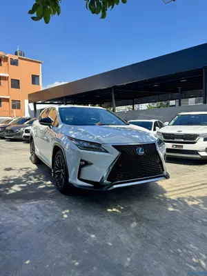 2017 Lexus Rx — foto 2 / 10