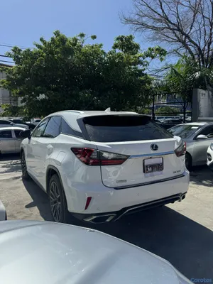 2017 Lexus Rx — foto 7 / 10