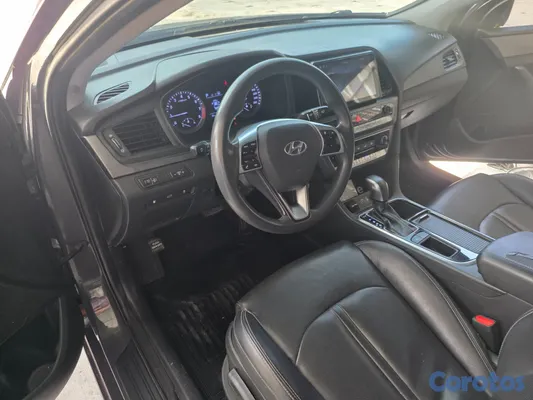 2020 Hyundai Sonata — foto 8 / 10