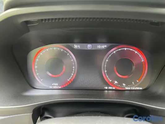 2022 Volvo XC40 T4 MOMENTUM — foto 5 / 14