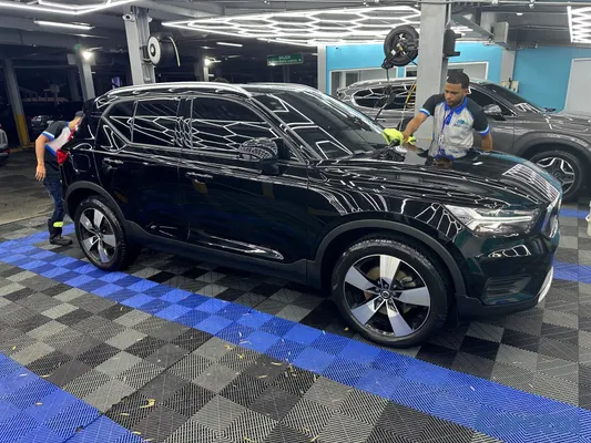 2022 Volvo XC40 T4 MOMENTUM — foto 10 / 14